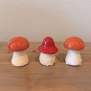 Mushrooms 🍄 ceramic tabletop decor three piece bundle NWT